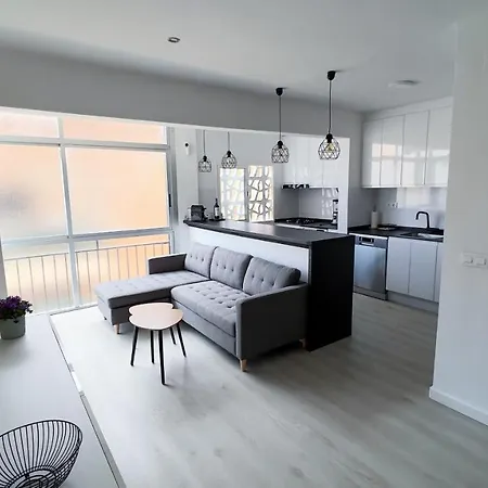 Modern Apartment In Salou Town Centre Exterior foto